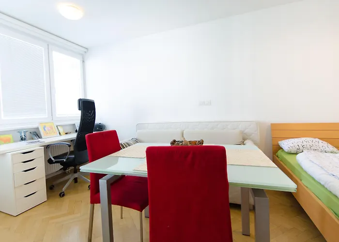 Apartma Centre With A Balcony And Free Parking Ljubljana