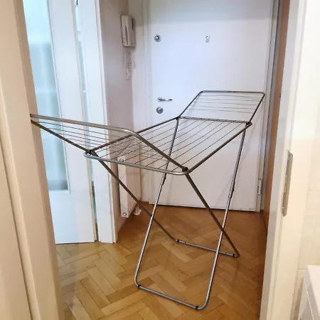 Centre With A Balcony And Free Parking Laibach